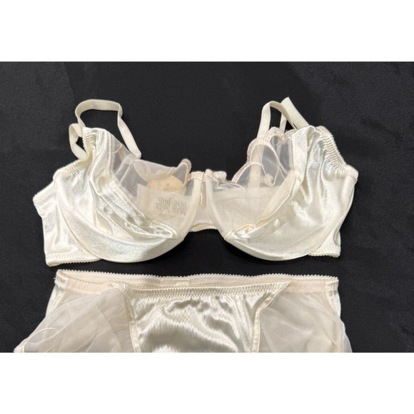 Vtg 90s Victoria's Secret Second Skin Panties Briefs M Bra Set 36C Chiffon NWT - Picture 3 of 7